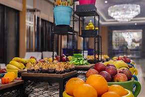 Trendy Lara Hotel