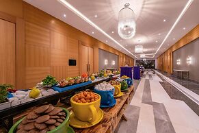 Trendy Lara Hotel