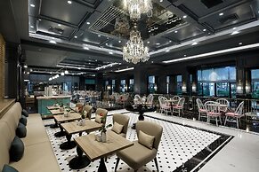 Trendy Lara Hotel