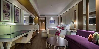 Trendy Lara Hotel