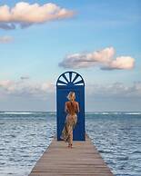 Puerta Azul