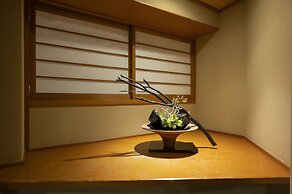 Kaike Tsuruya