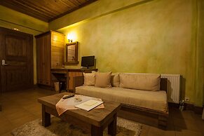 Vitina House