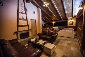 Vitina House