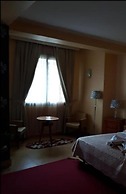 Le Cristal Hotel