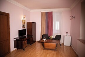 Casanova Inn