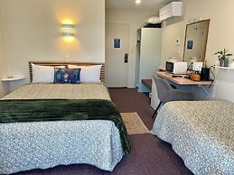 Heritage Park Lodge