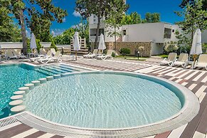 Mera Resort Venus