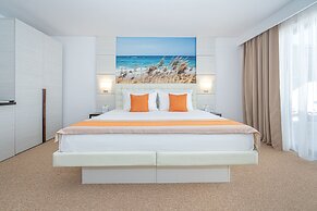 Mera Resort Venus