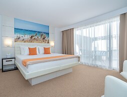 Mera Resort Venus