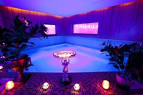 Aleria Belport Beach Hotel