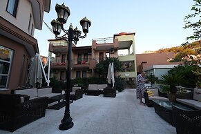 Aleria Belport Beach Hotel