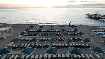 Aleria Belport Beach Hotel