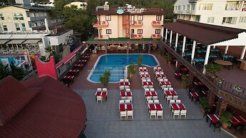 Aleria Belport Beach Hotel