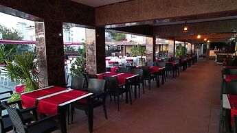 Aleria Belport Beach Hotel