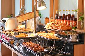 Ramada by Wyndham Phuket Deevana