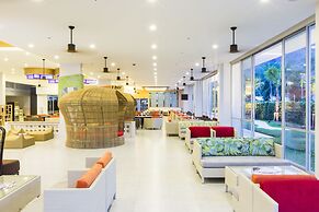 Ramada by Wyndham Phuket Deevana