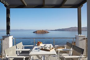 Eleia Seafront Rooms & Villas