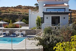 Eleia Seafront Rooms & Villas