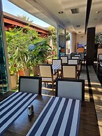 Jona Rooms Podstrana