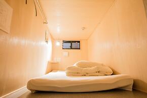 Nagonoya Cafe Guest House - Hostel