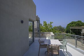 Callisto Seaside Homes & Suites