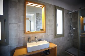 Callisto Seaside Homes & Suites