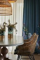 Art Blue Villas