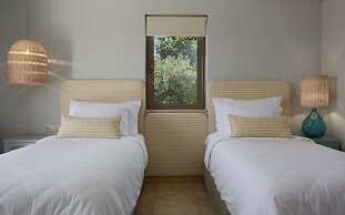 Art Blue Villas
