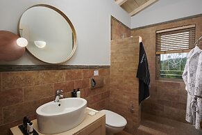 Art Blue Villas