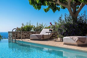 Art Blue Villas