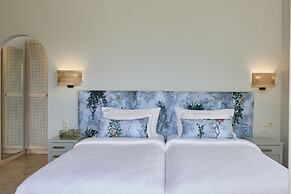 Art Blue Villas