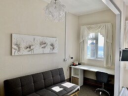 The Waterfront Inn