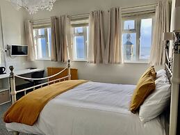 The Waterfront Inn
