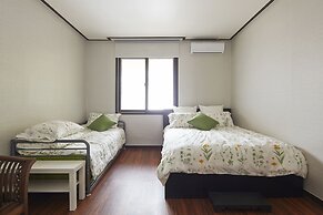 Jiwoljang Guest House