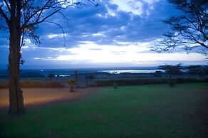 Jacaranda Lake Elementaita Lodge