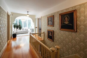 Lee Farm Inn