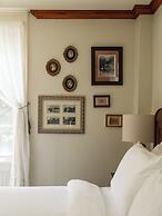 Lee Farm Inn