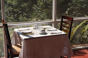 Lee Farm Inn