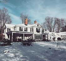 Lee Farm Inn