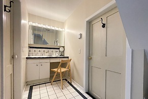 Lee Farm Inn