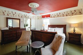 Lee Farm Inn