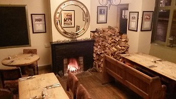 The White Hart Inn