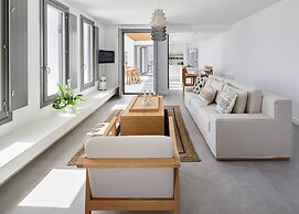 Kamini Santorini Luxury Villas