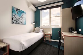 Greenacre Hotel