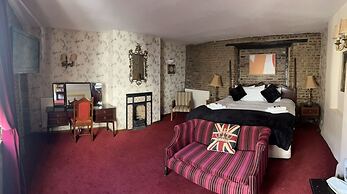 The Rose and Crown Hotel
