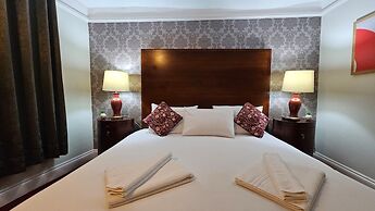 The Rose and Crown Hotel