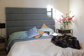 Ingrami Suites