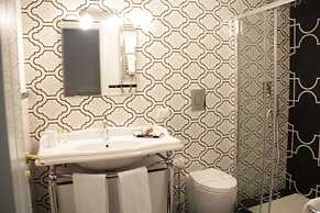 Ingrami Suites