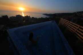 Sunrise Hotel